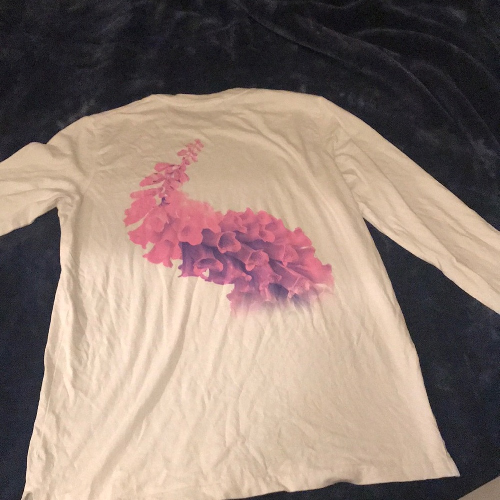 Flume white long sleeved floral shirt